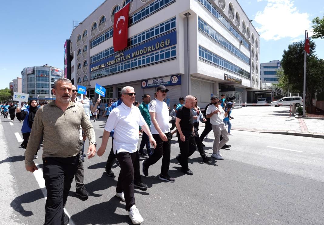 4'üncü Uluslararası Konya Yarı Maratonu nefes kesti 17